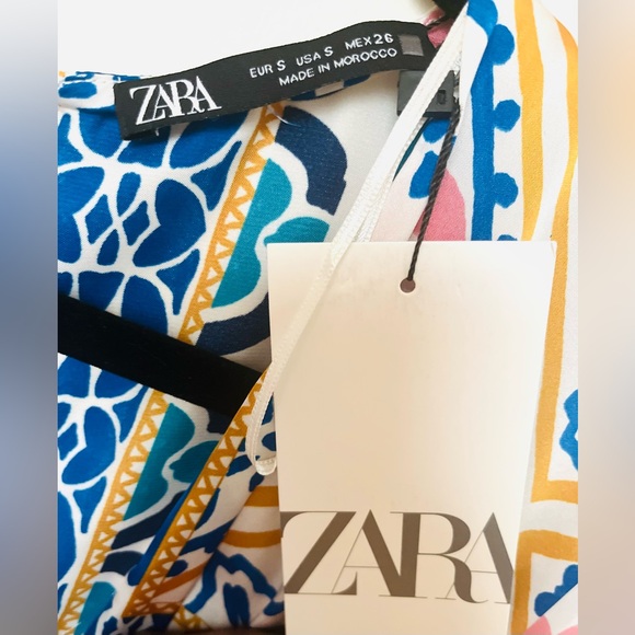 Zara -Satin Effect Print Jumpsuit -size S - NWT - Picture 8 of 8